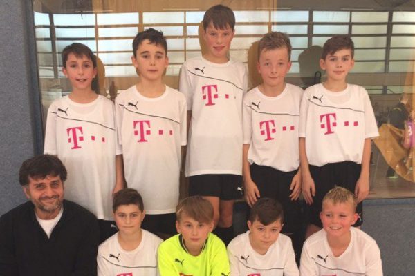 Gençlerin antrenörü Ahmet Küçükler