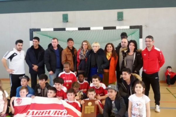 Kupanın eski ve yeni sahibi Harburg Türksport