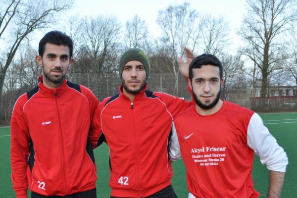 Türkspor mültecilere kucak açtı