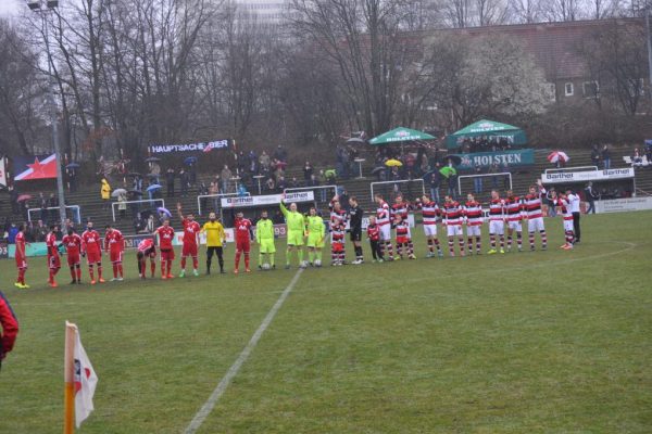 Kırmızı kartla fark geldi