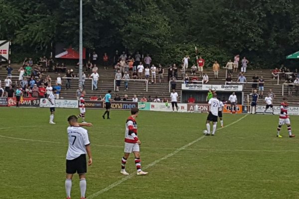 Altona Kosova’ya geçit vermedi