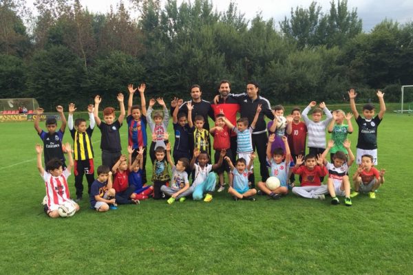 Türkiye’nin geleceğini düşünüyor