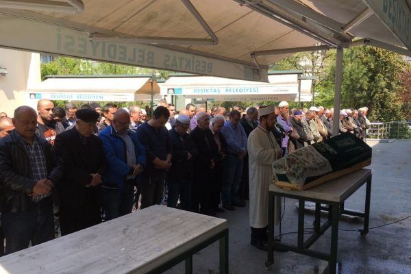 Handan Kara, sevenlerini üzdü