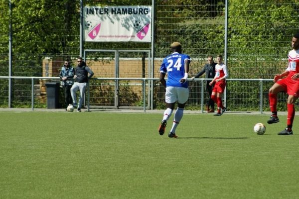 İnter Hamburg evinde kazandı