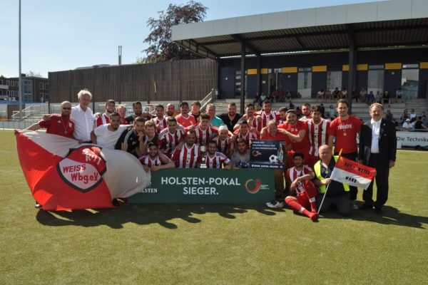 Kupaya şimşek çaktı