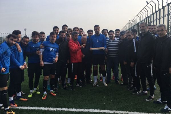 Antreman sonrası baklava ikramı