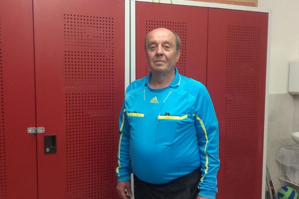 Son maçına çıktı