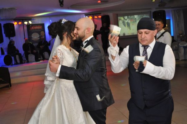 Kurt Ailesinin Mutlu Günü