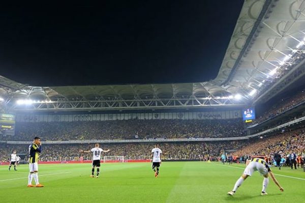 Fenerbahçe, Beşiktaş’ı bekliyor