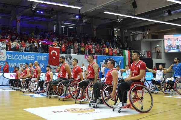 Yüreklerimiz 12 Cesur Yürekle Birlikte Atsın!!!