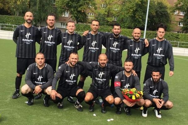 Veteranlar ter attı