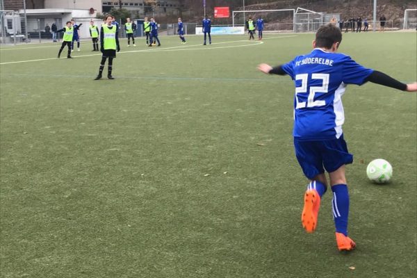 Gençler güle oynaya Oberliga’ya