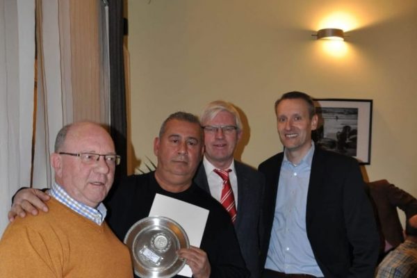 Kartal’a 25 yıl plaketi