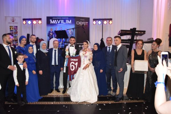 Futbolcular Aykut’un düğününde buluştu