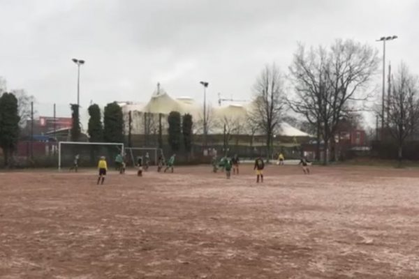 Balçıktan alın teri çıktı