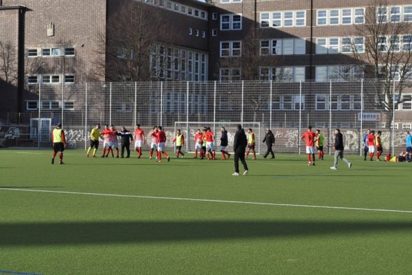 Veddel’de saha karıştı