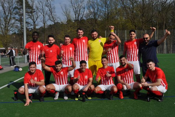 Veddel, Yunan’a 14 attı