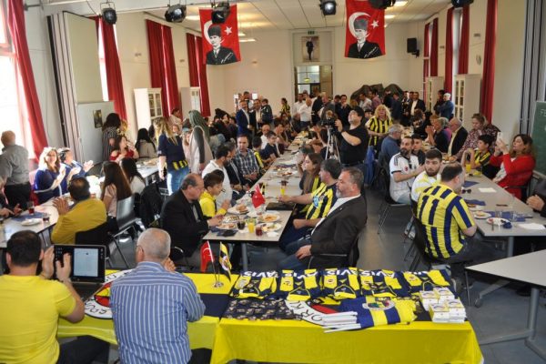 Hamburg Fener “Ol“uyor