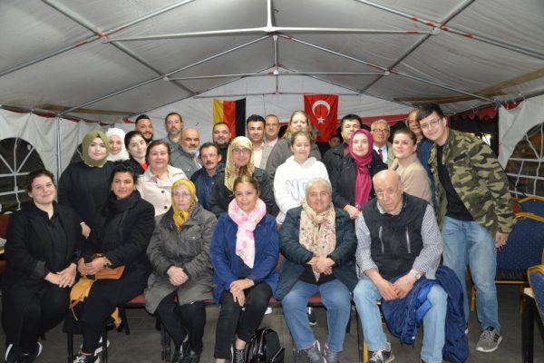 SANATÇI PINAR ERGİN’DE GELENEĞE UYDU