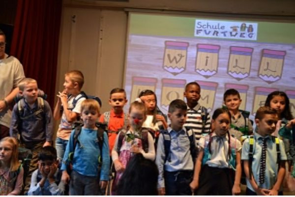 HAMBURG EYALETİNDE OKULLAR AÇILD