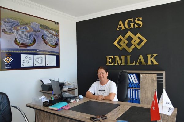 KURTLAR SOFRASINDA ZORU BAŞARAN BİR KADIN