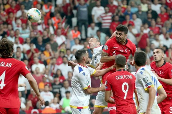 Milli Takım, Ozan Tufan’la güldü