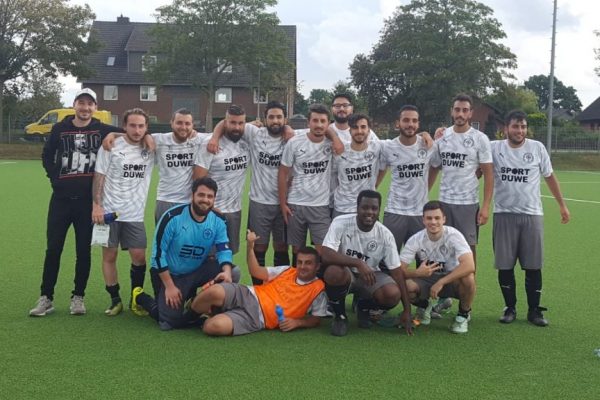 Einigkeit Türkler ile güzel