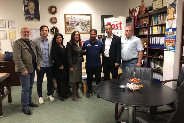 Başkonsolos Sunel”den Post’a nazar boncuğu