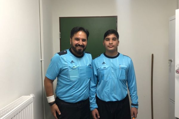 Babasının yolunda!