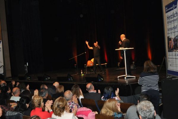 HAMBURG’TA HOZAN BEŞİR RÜZGARI ESTİ