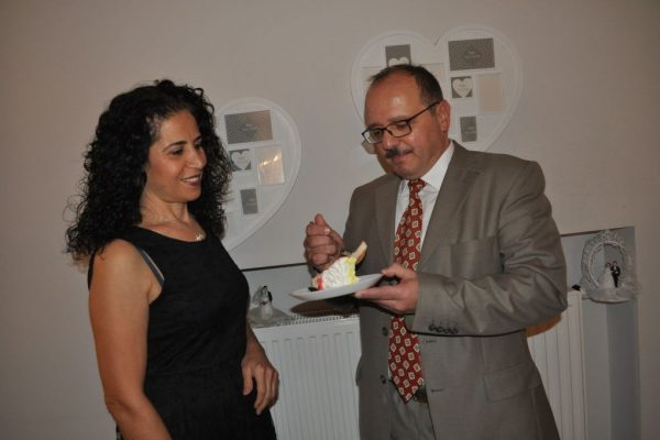 Ziya Toprak eşinin doğun gününü kutladı