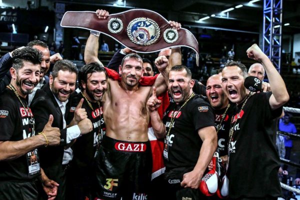 Fırat Arslan, dünya rekoru için ringe çıkıyor