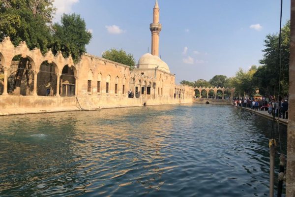 Urfa dolup taşıyor