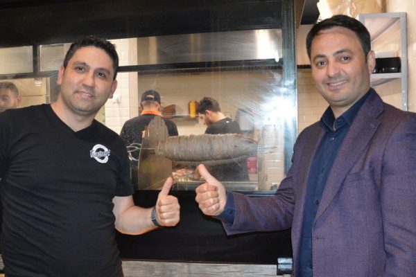 “KOKOREÇ” ARTIK HAMBURG’DA KÖZ TARSUSİ’DE