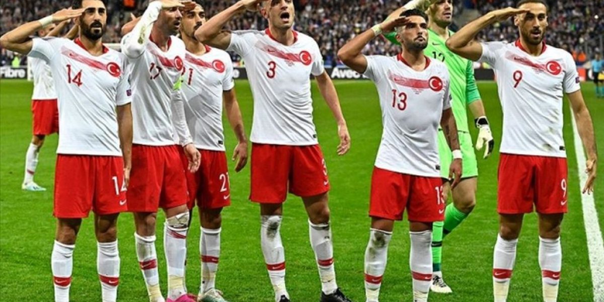 UEFA A Milli Futbol Takımı’nın asker selamına ceza vermedi