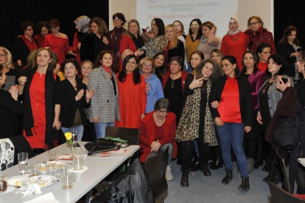 “Kadın kadının kurdu değil, yurdudur”