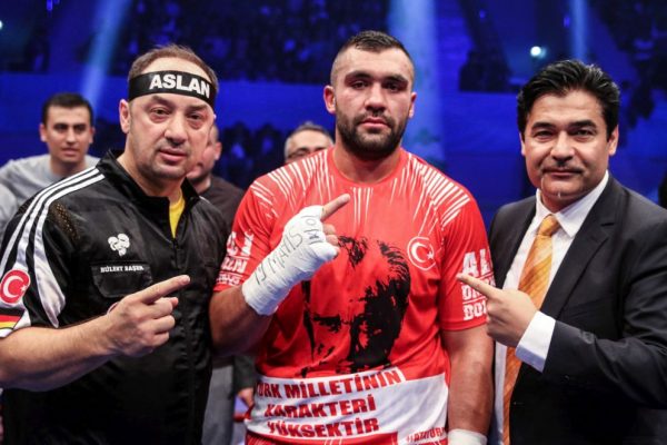 Ali Eren, Hamburg’da ringe çıkıyor