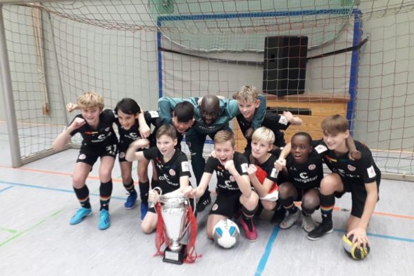 Edeka-Eggert-Cup Sp.Pauli“nin