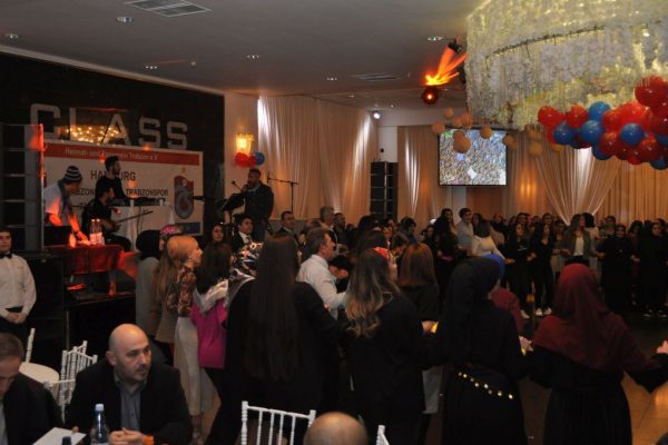 Urfa’lı Doğan Öztürk Trabzonluları çoşturdu