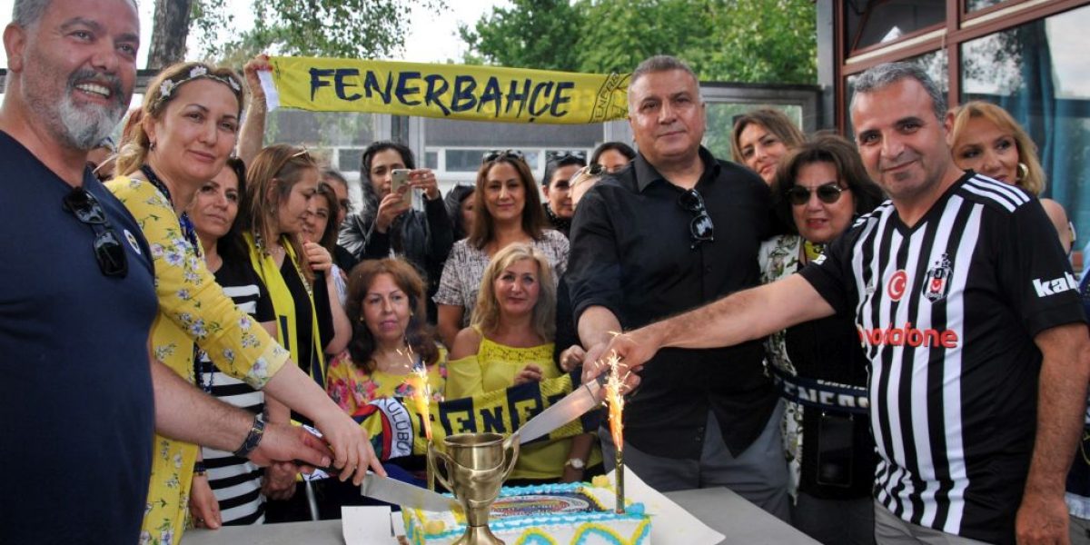 Hamburg Fenerbahçe ‘Dünya Fenerbahçeliler Günü’nü kutladı!