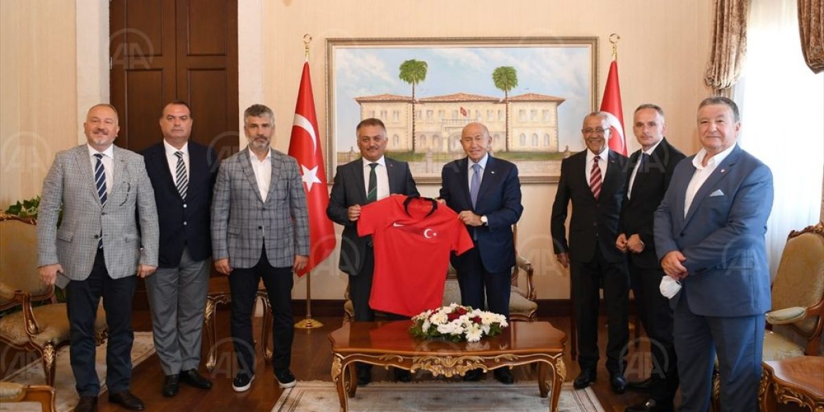 TFF Başkanı Nihat Özdemir, Antalya’da ziyaretlerde bulundu