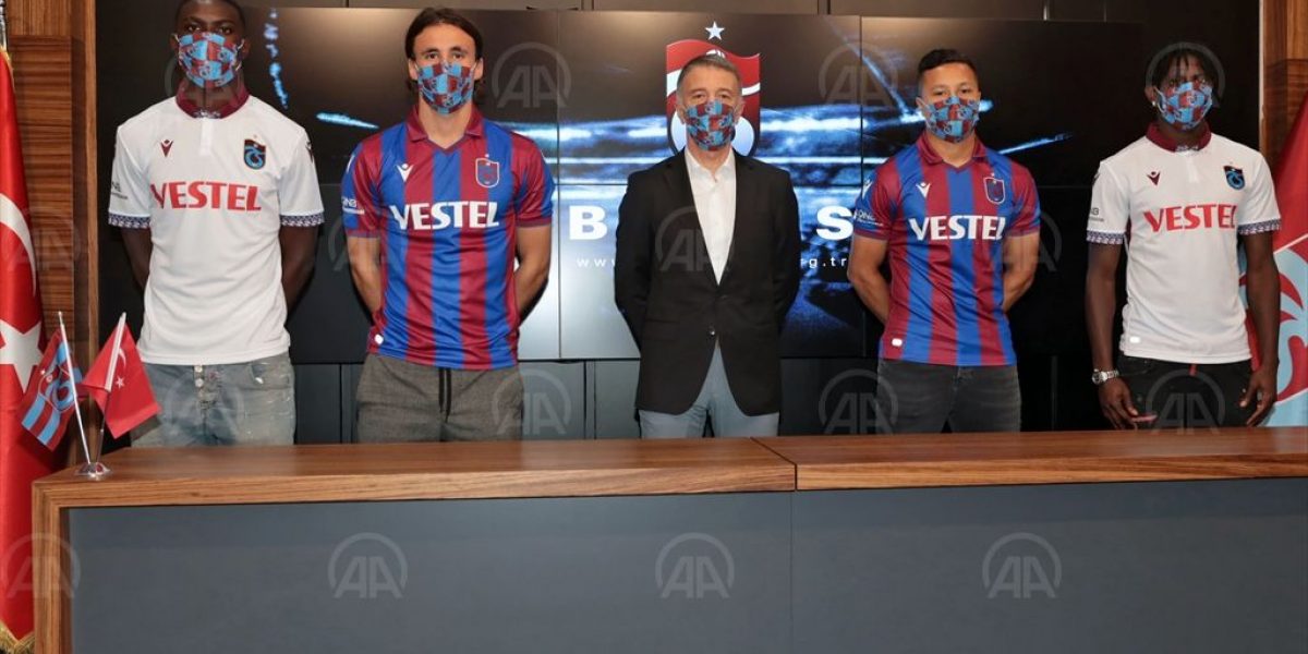 Trabzonspor’da toplu imza töreni