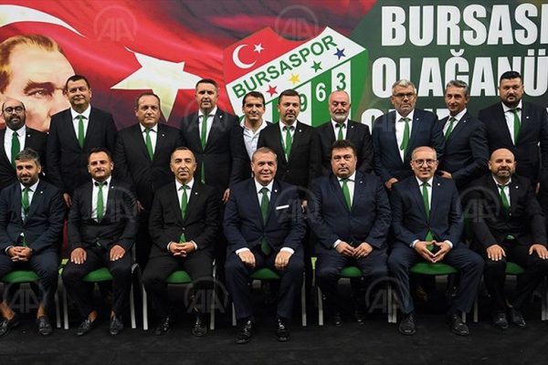 Bursaspor’un yeni başkanı Erkan Kamat oldu