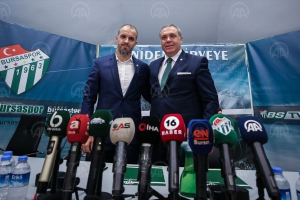 Bursaspor, teknik direktör Mustafa Er ile sözleşme imzaladı