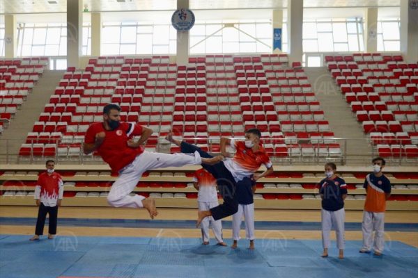 İşitme Engelliler Tekvando Milli Takımı dünya şampiyonasına Eskişehir’de hazırlanıyor