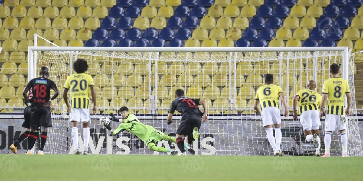 Samatta attı, Altay’lı Fenerbahçe kazandı: 2-1