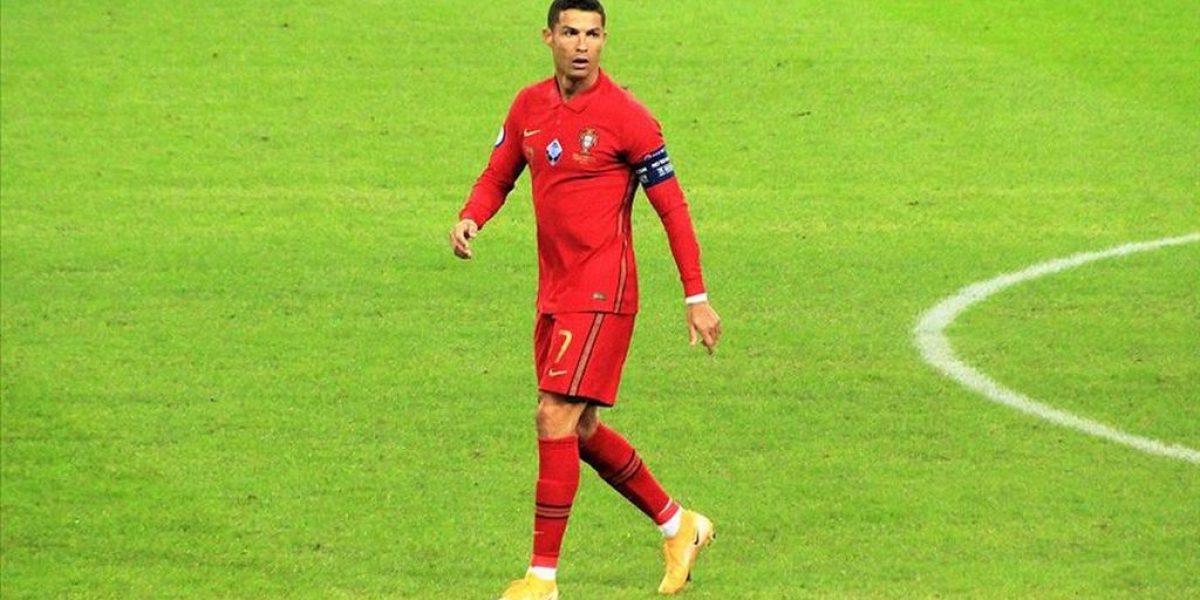 Cristiano Ronaldo ambulans uçakla Torino’ya gitti