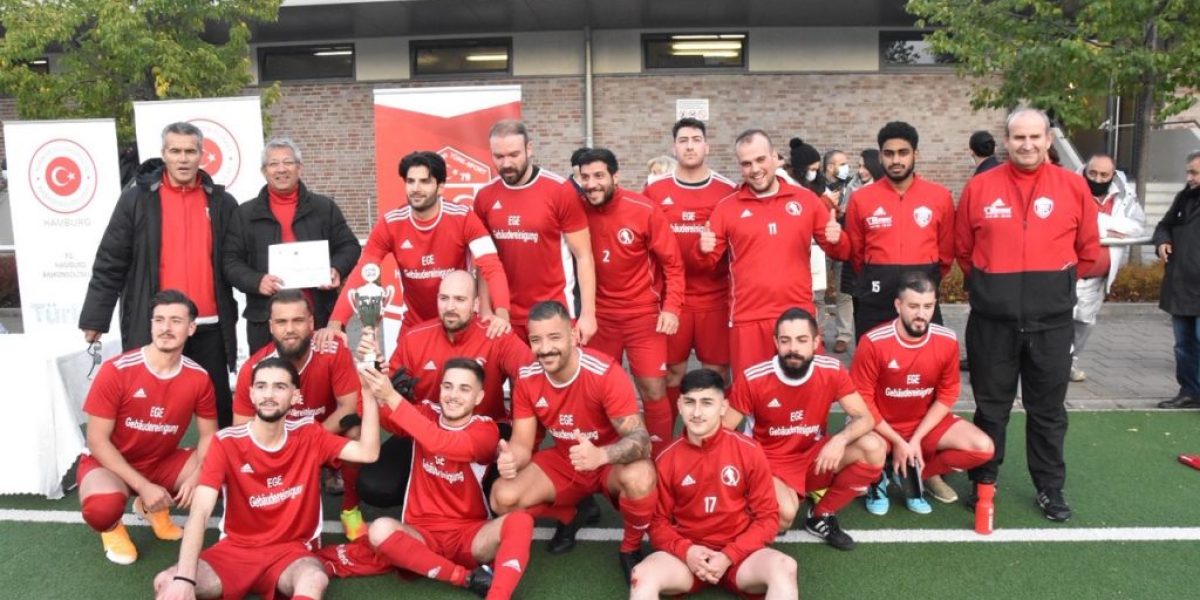 Atatürk Kupası”nın sahibi Harburg Türkspor oldu!
