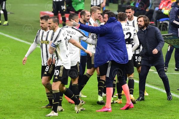 Juventus, Milan’ın yenilmezlik serisine son verdi