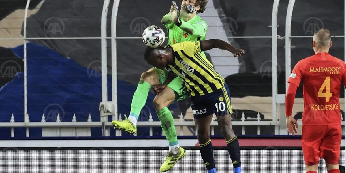 Fenerbahçe, Kayserispor”u rahat yendi: 3 – 0